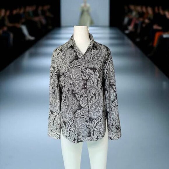 BLACK/WHITE PAISLEY BOTTON DOWN - Picture 1 of 4